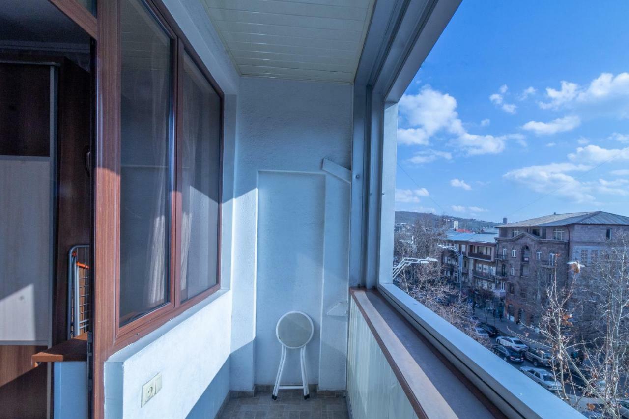 Stay Inn Apartments On 33 Sayat-Nova Avenue Ereván Exterior foto